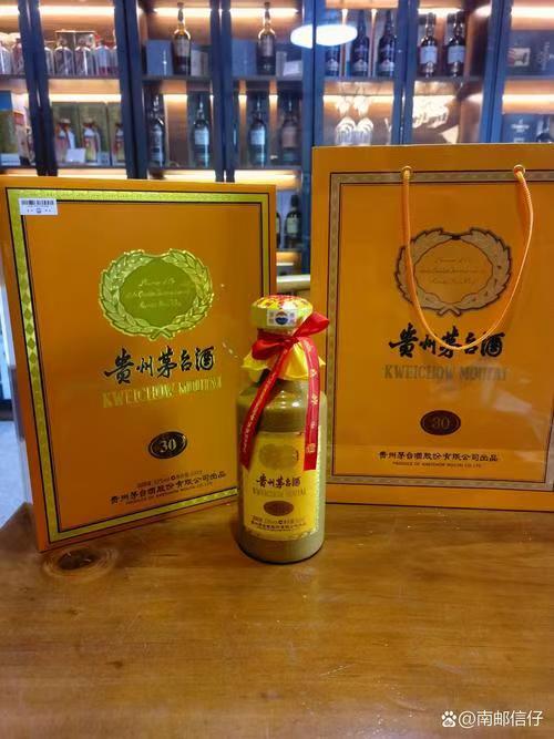 李白茅台酒空瓶回收全套茅台空瓶全国上门快速变现