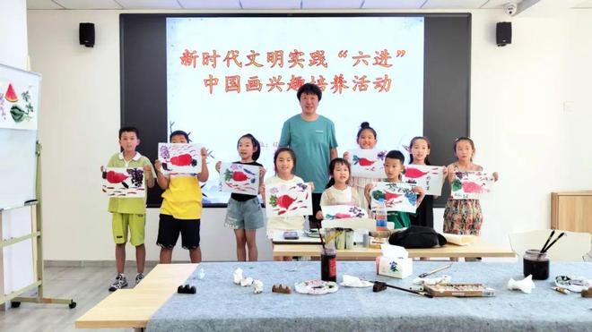 “小巷周末”点亮“万家灯火”