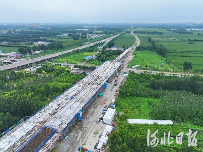 北京轨道交通22号线河北段桥梁下部结构施工全部完成