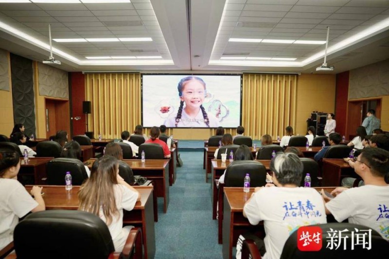 青少年要追这样的“顶流”！苏澳大学生主理人解锁“拥抱文博”新姿势