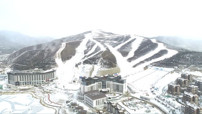 翠云山银河滑雪场 开板季雪票上线啦！