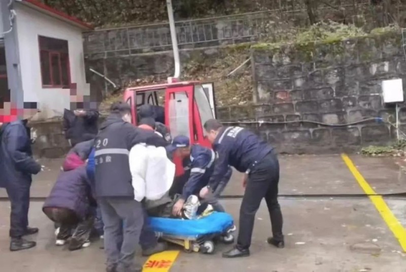 37周双胞胎待产时死亡！医院回应