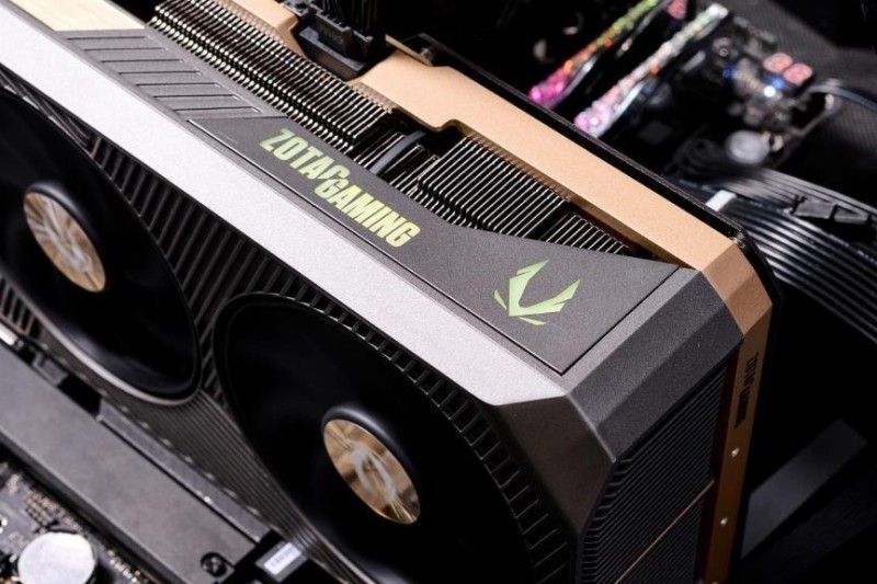 极客级的DLSS 4游戏利器,索泰 GeForce RTX 5080 16GB SOLID OC评测