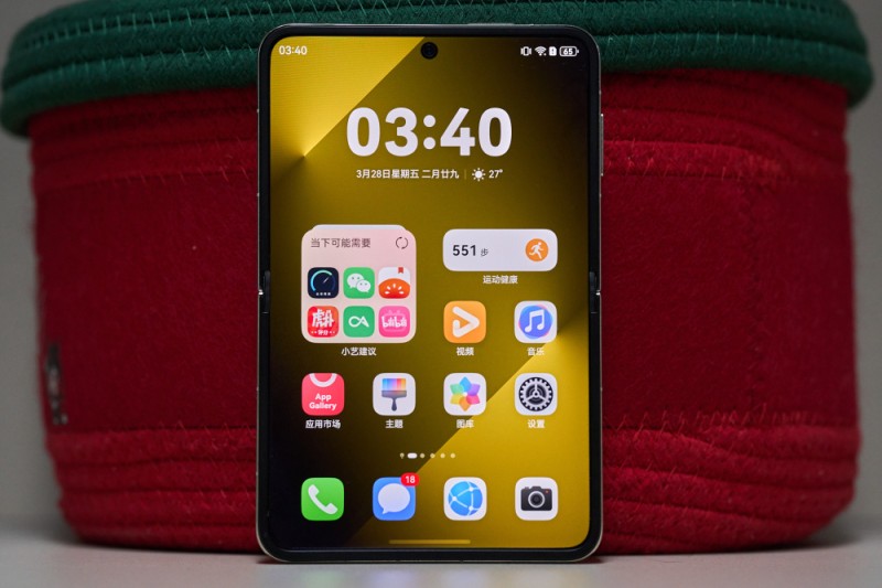 华为Pura X首发评测：回头率高的小胖子，软硬件不留遗憾